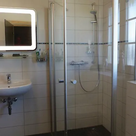 بيت للعطل 13 Altefähr